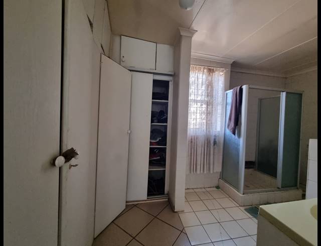 3 BEDROOM APARTMENT BLOCK FOR SALE IN SONLAND PARK
